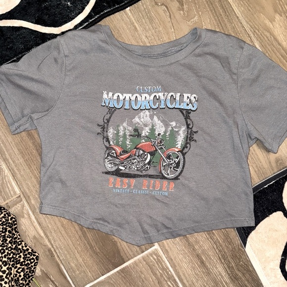 "Vintage Vibes Custom Motorcycles Cropped Graphic Tee - grey Large - Picture 1 of 8
